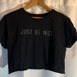 Women's Black 'Just Be Nice' Crop Tee - Casual Graphic Top
